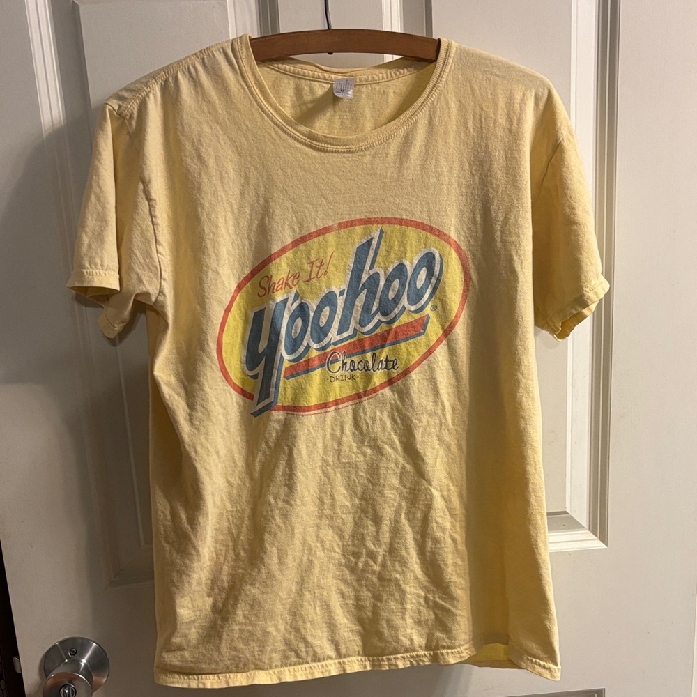 Size Medium Yellow Yoo-Hoo T-Shirt